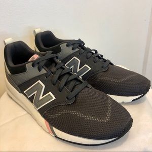 NEW BALANCE GRAY/PINK SNEAKERS